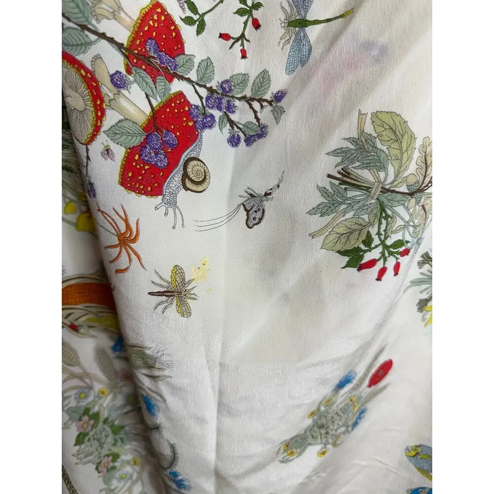 Vintage Gucci 100% Silk Scarf Ivory Floral Fauna Nature Print 40